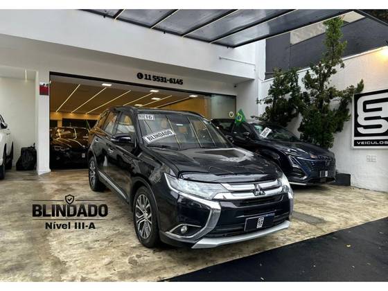 MITSUBISHI OUTLANDER 2.2 4X4 16V DIESEL 4P AUTOMÁTICO MITSUBISHI OUTLANDER 2.2 4X4 16V DIESEL 4P AUTOMÁTICO
